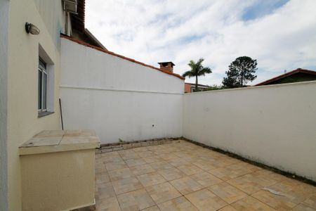 Quintal de casa de condomínio para alugar com 3 quartos, 90m² em Jardim Belizário, Cotia