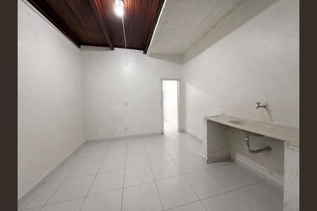 Cozinha de apartamento para alugar com 1 quarto, 35m² em Botafogo (Justinópolis), Ribeirão das Neves