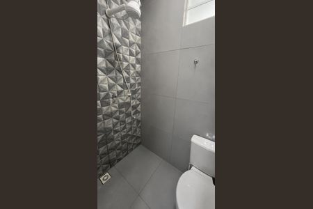 Banheiro de apartamento para alugar com 1 quarto, 35m² em Botafogo (Justinópolis), Ribeirão das Neves