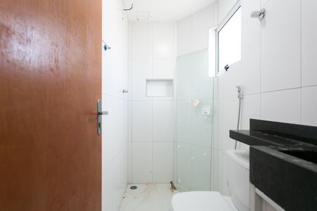 Banheiro  de kitnet/studio para alugar com 1 quarto, 10m² em Vila Jacuí, São Paulo