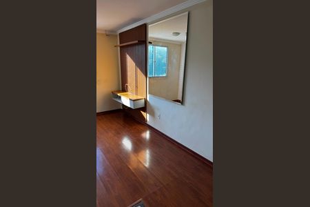 Sala de apartamento para alugar com 2 quartos, 38m² em Jd Petrópolis, Cotia