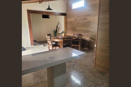 Casa à venda com 4 quartos, 1264m² em Santos Dumont, Lagoa Santa