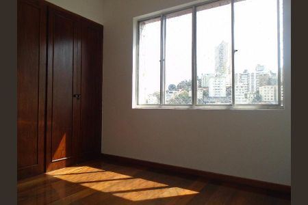Quarto de apartamento para alugar com 3 quartos, 120m² em Serra, Belo Horizonte