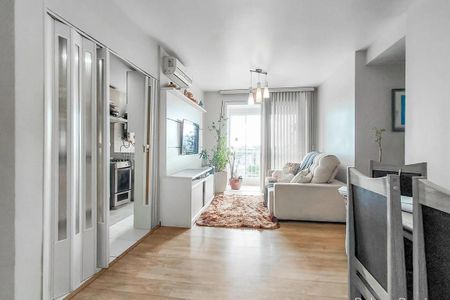 Apartamento à venda com 3 quartos, 74m² em Vila Ipiranga, Porto Alegre