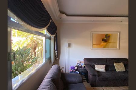 Sala de casa à venda com 4 quartos, 250m² em Vila Osasco, Osasco