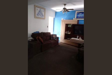 Casa à venda com 3 quartos, 182m² em Utinga, Santo André