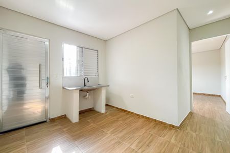 Cozinha de casa para alugar com 1 quarto, 50m² em Três Montanhas, Osasco