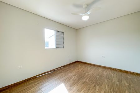 Suíte de casa para alugar com 1 quarto, 50m² em Três Montanhas, Osasco