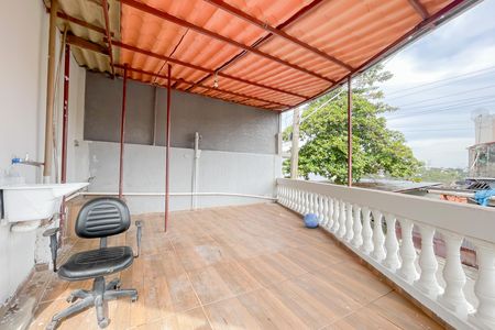 Varanda de casa para alugar com 1 quarto, 50m² em Três Montanhas, Osasco