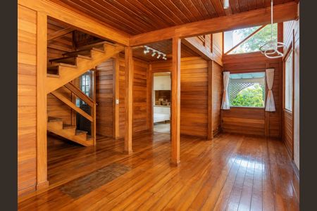 Sala de casa de condomínio à venda com 3 quartos, 245m² em Engordadouro, Jundiaí