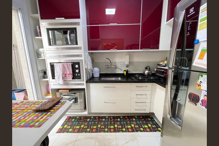 Cozinha de casa de condomínio à venda com 3 quartos, 110m² em Vila Gomes, São Paulo