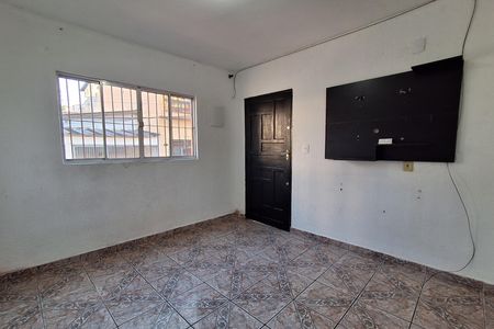 Casa para alugar com 65m², 2 quartos e sem vaga Casa para alugar com 65m², 2 quartos e sem vagaSala