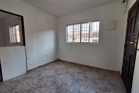Casa para alugar com 65m², 2 quartos e sem vaga Casa para alugar com 65m², 2 quartos e sem vagaSala