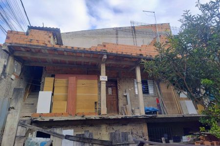 Fachada  de casa para alugar com 1 quarto, 45m² em Jardim Nascimento, São Bernardo do Campo