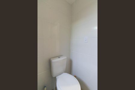 Banheiro de apartamento para alugar com 1 quarto, 50m² em Antonina, São Gonçalo