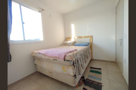 Quarto 1 de apartamento para alugar com 2 quartos, 45m² em Restinga, Porto Alegre
