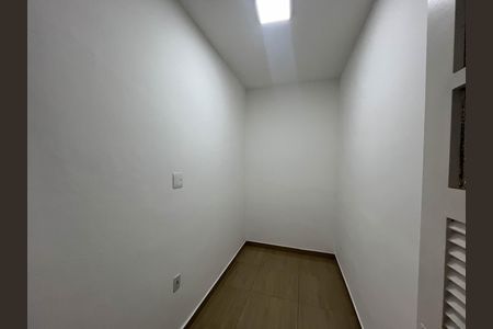 Closet de casa de condomínio à venda com 2 quartos, 70m² em Jardim Guanabara, Rio de Janeiro