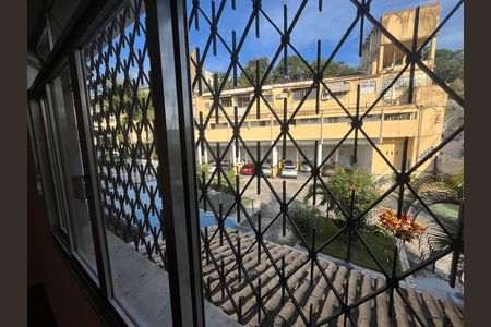 Vista de casa de condomínio à venda com 2 quartos, 70m² em Jardim Guanabara, Rio de Janeiro