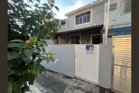 Casa de Condomínio à venda com 2 quartos, 70m² em Jardim Guanabara, Rio de Janeiro