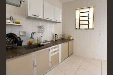 Cozinha de apartamento para alugar com 2 quartos, 50m² em Ipiranga, Belo Horizonte