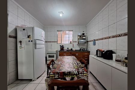Casa para alugar com 125m², 3 quartos e 2 vagas Casa para alugar com 125m², 3 quartos e 2 vagasCozinha