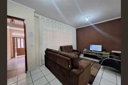 Casa para alugar com 125m², 3 quartos e 2 vagas Casa para alugar com 125m², 3 quartos e 2 vagasSala