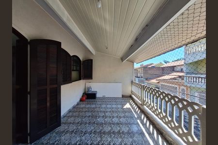 Casa para alugar com 125m², 3 quartos e 2 vagas Casa para alugar com 125m², 3 quartos e 2 vagasVaranda