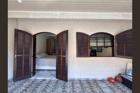 Casa para alugar com 125m², 3 quartos e 2 vagas Casa para alugar com 125m², 3 quartos e 2 vagasVaranda