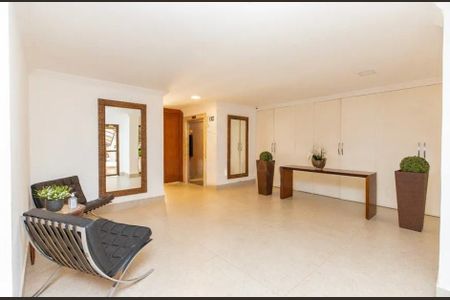 Apartamento para alugar com 3 quartos, 187m² em Moema, São Paulo