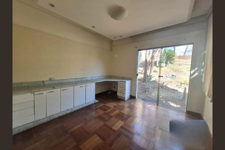 Casa para alugar com 4 quartos, 500m² em São Bento, Belo Horizonte