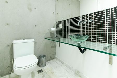 Banheiro de kitnet/studio para alugar com 1 quarto, 70m² em Vila Leopoldina, São Paulo