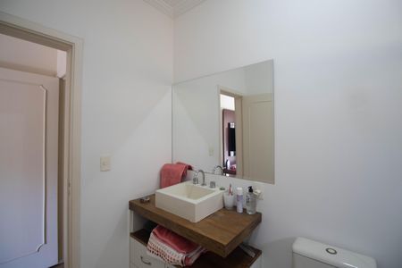 Banheiro da Suíte de casa para alugar com 4 quartos, 204m² em Vila Irmaos Arnoni, São Paulo