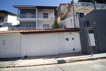 Fachada de casa para alugar com 4 quartos, 204m² em Vila Irmaos Arnoni, São Paulo