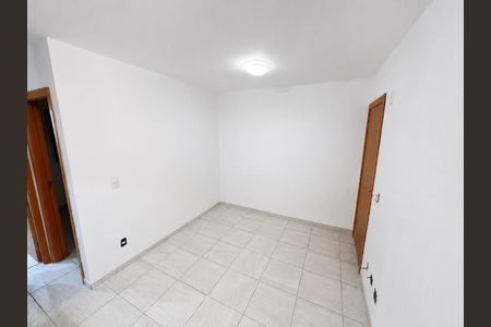 Sala de apartamento para alugar com 2 quartos, 39m² em Canudos, Novo Hamburgo