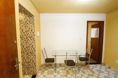 Sala de apartamento para alugar com 2 quartos, 40m² em João Pinheiro, Belo Horizonte