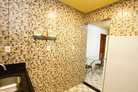 Cozinha de apartamento para alugar com 2 quartos, 40m² em João Pinheiro, Belo Horizonte