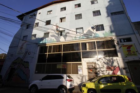 Fachada de apartamento para alugar com 2 quartos, 40m² em João Pinheiro, Belo Horizonte