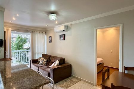 Sala de apartamento para alugar com 1 quarto, 49m² em Vila Mathias, Santos