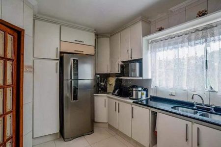Casa à venda com 3 quartos, 273m² em Vila Linda, Santo André