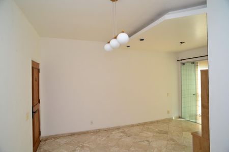 Sala de apartamento para alugar com 2 quartos, 84m² em Barra da Tijuca, Rio de Janeiro