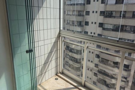Varanda da sala de apartamento para alugar com 2 quartos, 84m² em Barra da Tijuca, Rio de Janeiro
