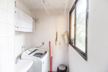 Área de Serviço de apartamento para alugar com 2 quartos, 57m² em Parque Viana, Barueri