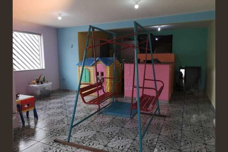 Casa à venda com 3 quartos, 254m² em Vila Mazzei, Santo André