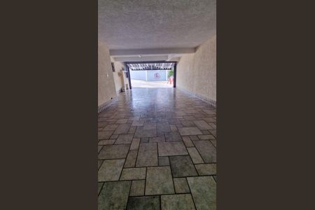 Casa à venda com 3 quartos, 254m² em Vila Mazzei, Santo André