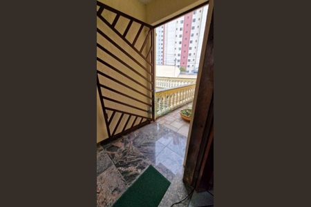 Casa à venda com 3 quartos, 254m² em Vila Mazzei, Santo André