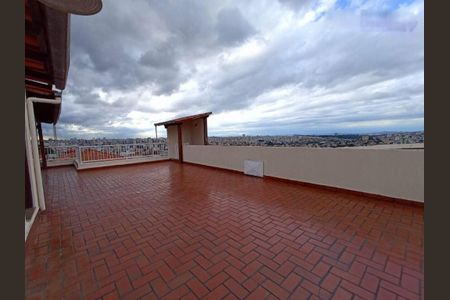 Casa à venda com 3 quartos, 329m² em Paraíso, Belo Horizonte
