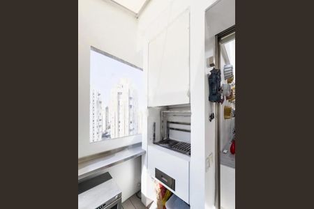 Apartamento à venda com 2 quartos, 115m² em Moema, São Paulo