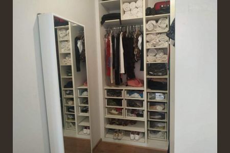Casa à venda com 3 quartos, 250m² em Pompéia, Belo Horizonte