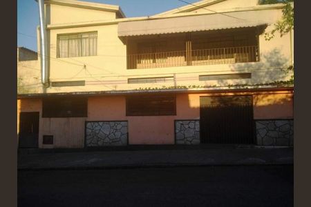 Casa à venda com 385m², 3 quartos e 4 vagas