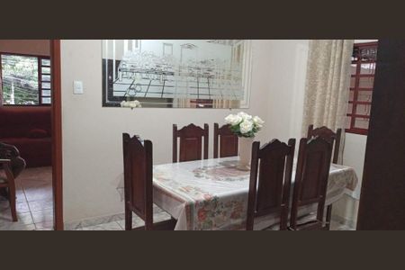 Casa à venda com 3 quartos, 195m² em Jardim Leblon, Belo Horizonte